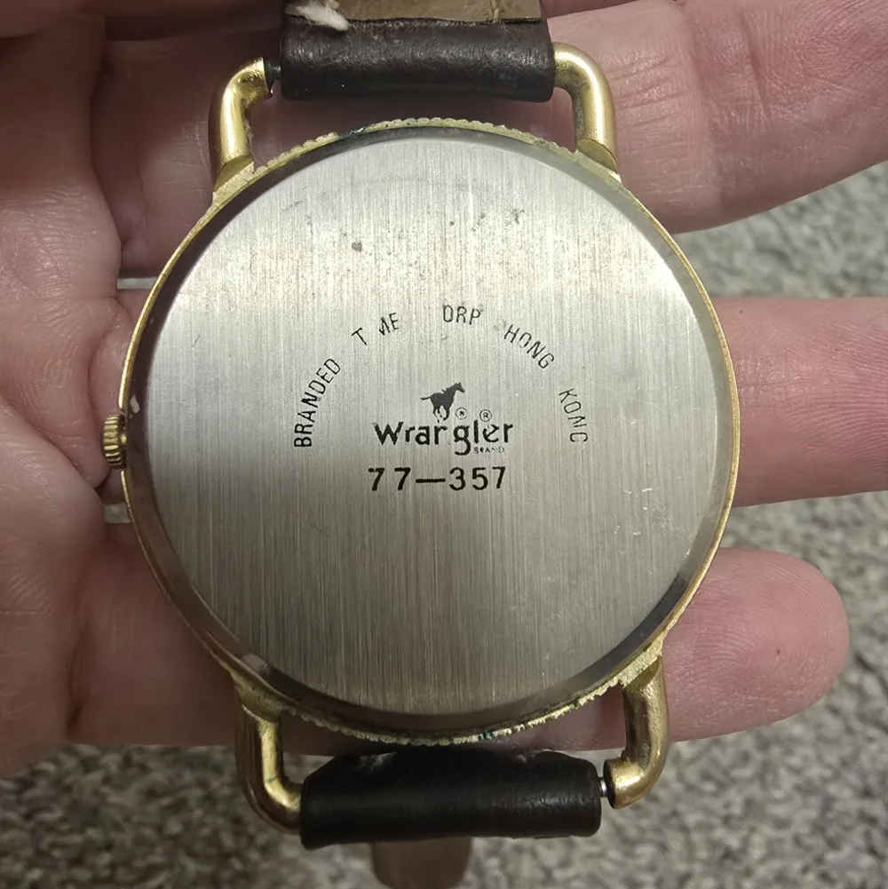 Wrangler Leather Band Ladies Watch Brown Gold Tone Large Face Cowgirl Western